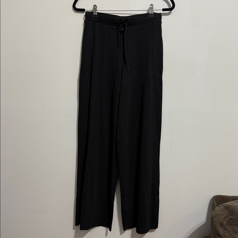NWT Zara Ribbed Black High Waisted Straight Leg Pull on Pants Size M